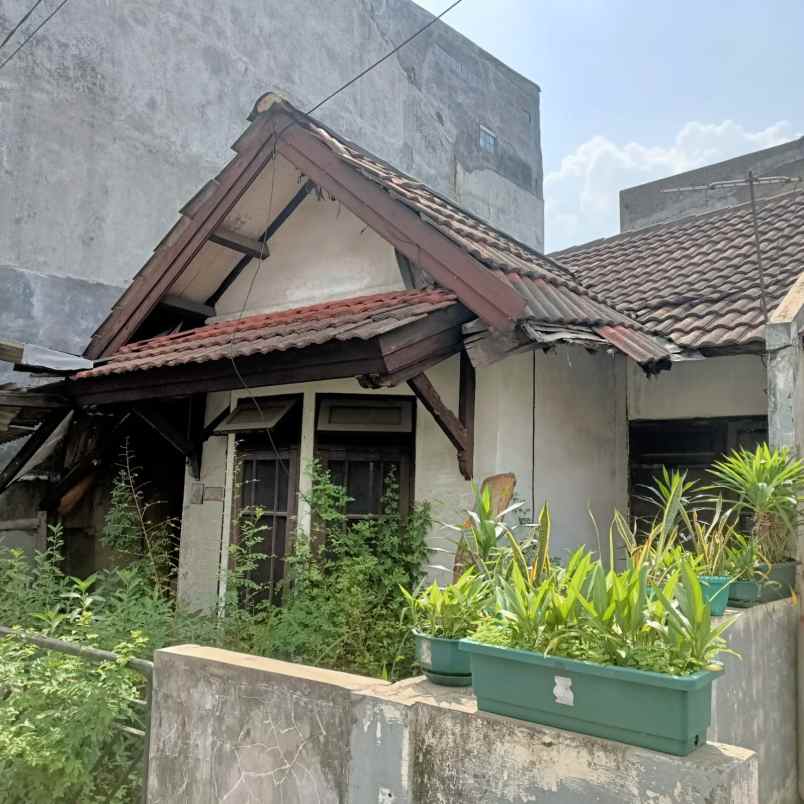 dijual rumah bahan di daerah taman galaxy