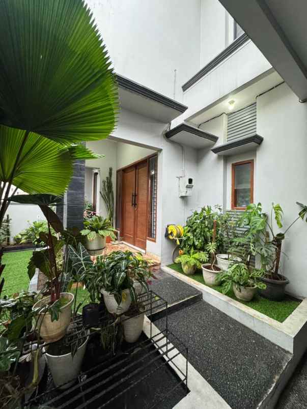 dijual rumah balekembang kramat djati