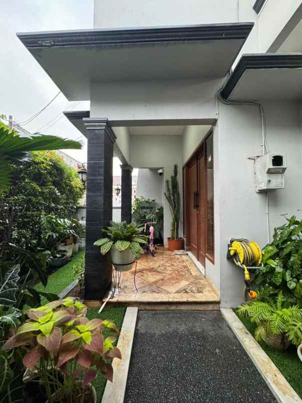 dijual rumah balekembang kramat djati