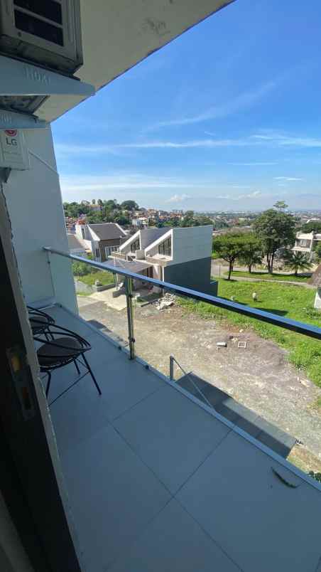 dijual rumah bandung city view