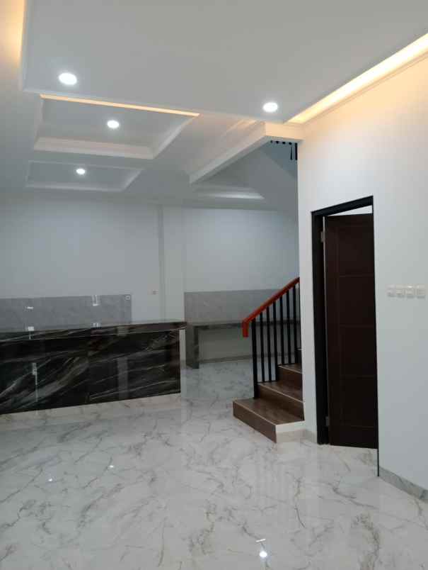dijual rumah baru konsep scandinavian bintaro