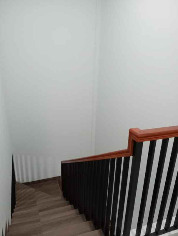 dijual rumah baru konsep scandinavian bintaro