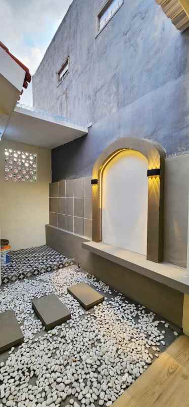 dijual rumah baru lokasi pandanlandung malang