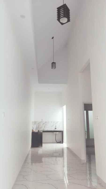 dijual rumah beji depok