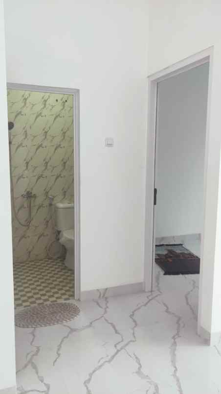 dijual rumah beji depok