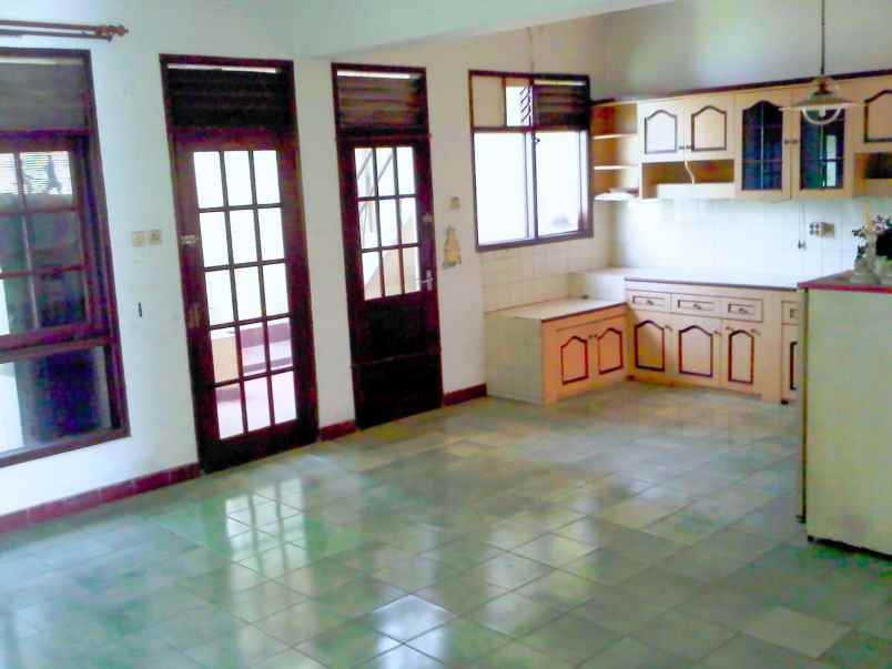 dijual rumah bekasi barat