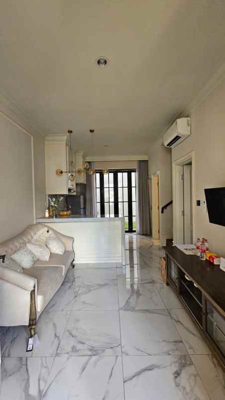 dijual rumah bintaro