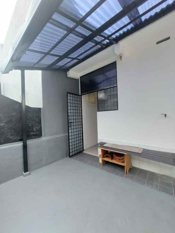 dijual rumah bintaro jaya sektor 5