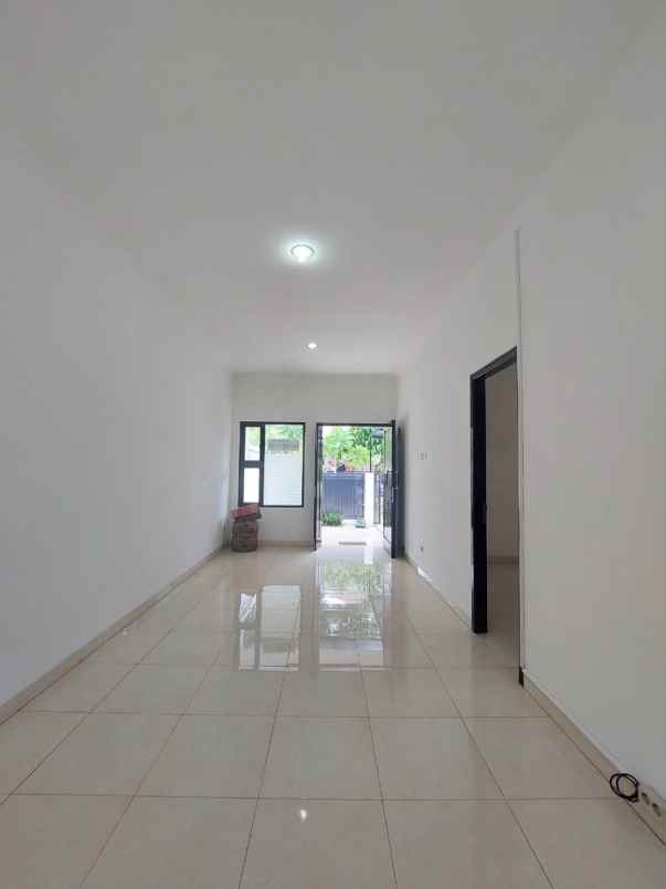 dijual rumah bintaro jaya sektor 5