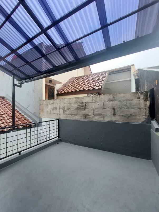 dijual rumah bintaro jaya sektor 5