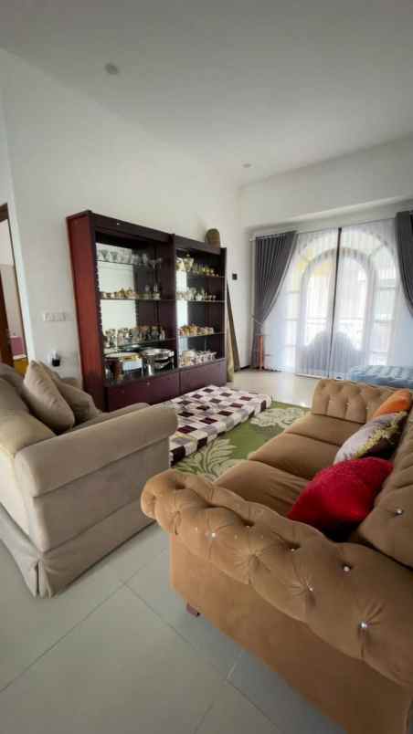 dijual rumah blimbing