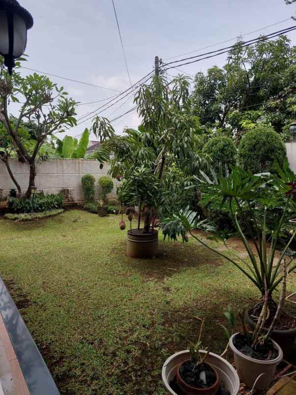 dijual rumah bumi bintaro