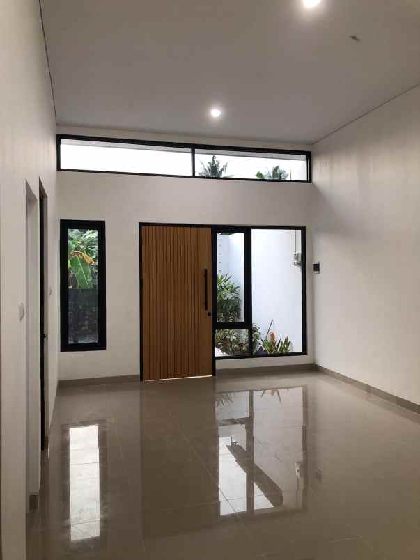 dijual rumah caturharjo