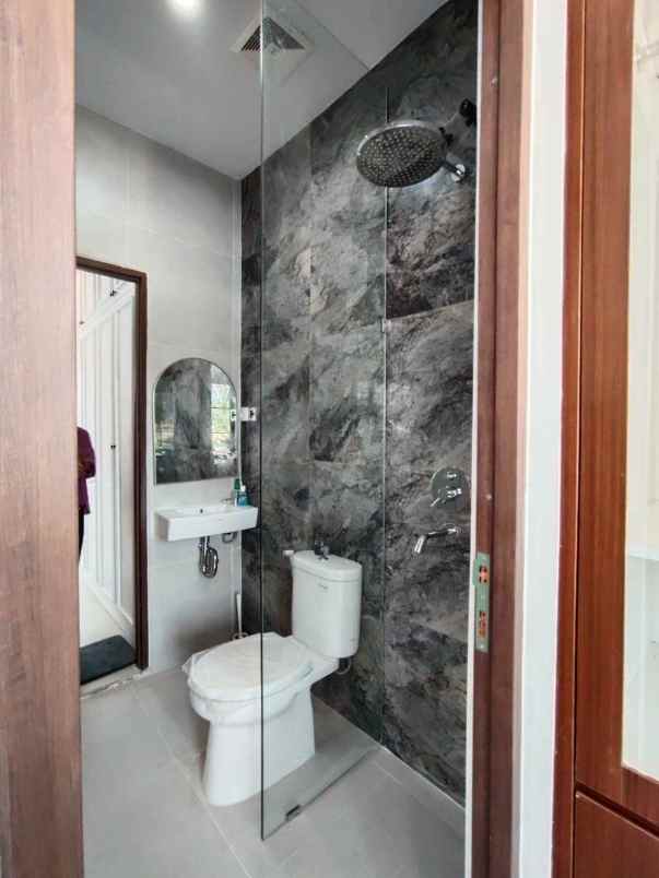 dijual rumah ciampaeun