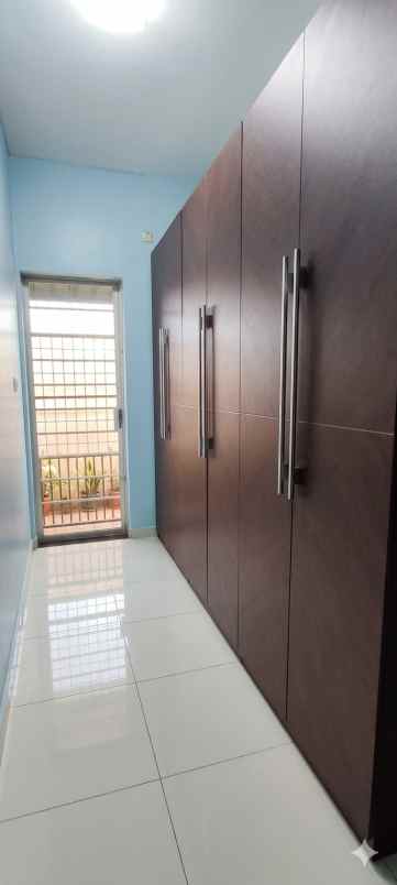 dijual rumah cibubur residence