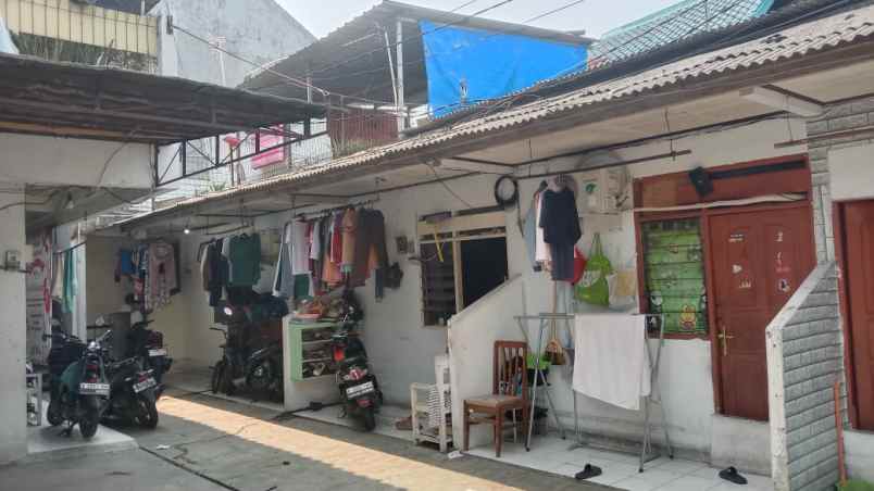 dijual rumah cikini