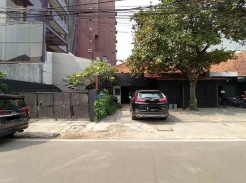 dijual rumah cikini