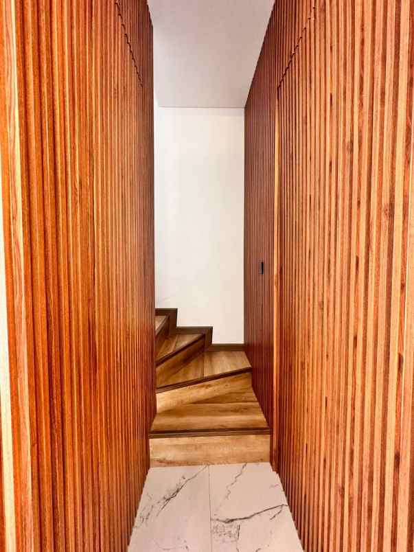 dijual rumah cilangkap cipayung