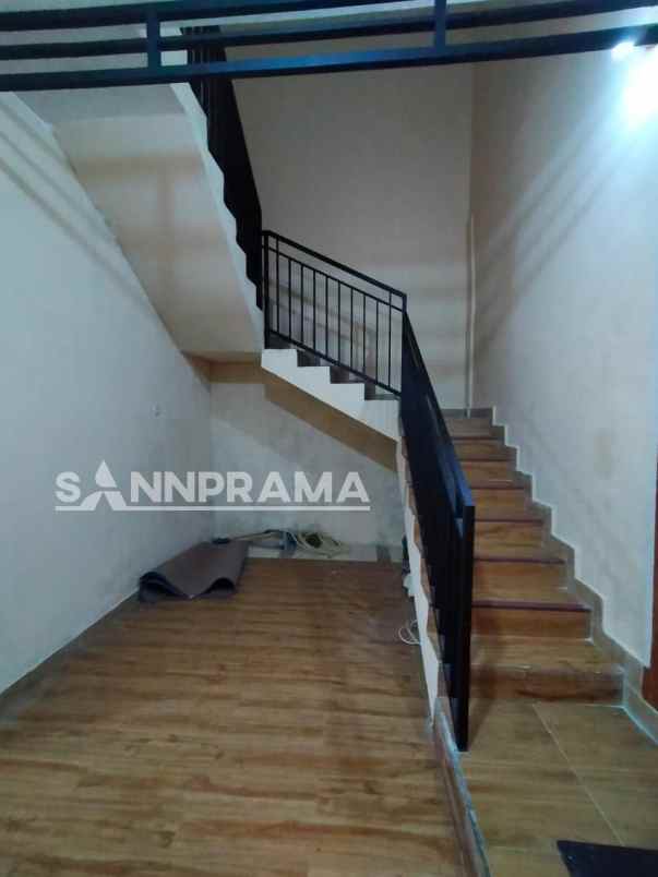 dijual rumah cinangka