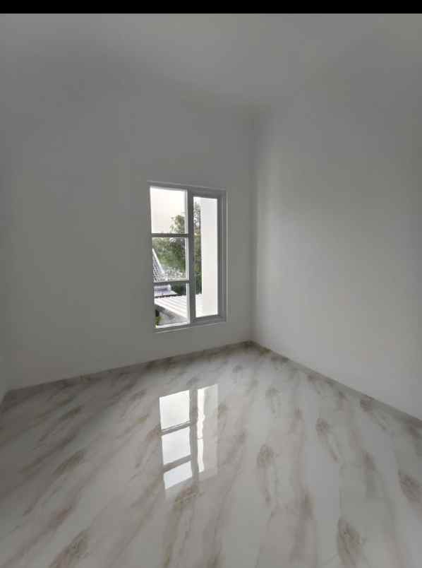 dijual rumah cisaranten