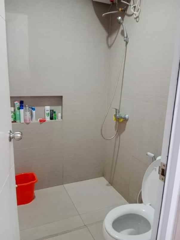 dijual rumah citraland beserta furnish