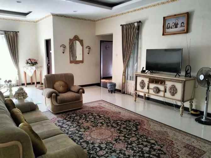 dijual rumah citraland international