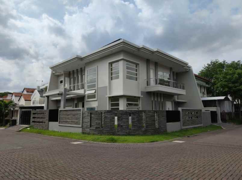 dijual rumah citraland puri widya kencana