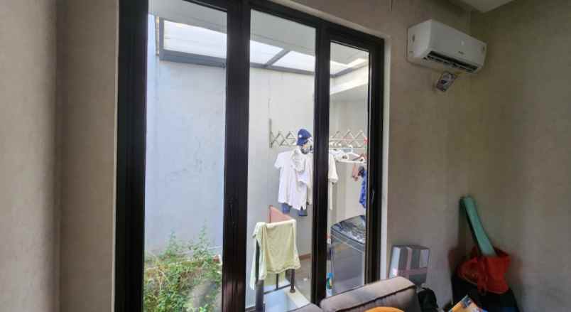 dijual rumah cluster burgundy