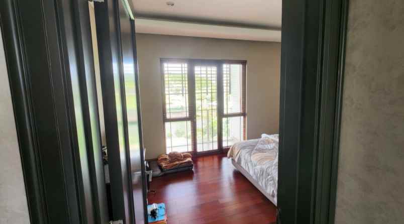 dijual rumah cluster burgundy