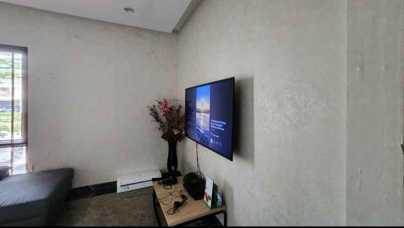 dijual rumah cluster burgundy