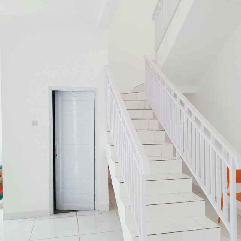 dijual rumah cluster di jl alamanda cilangkap jaktim