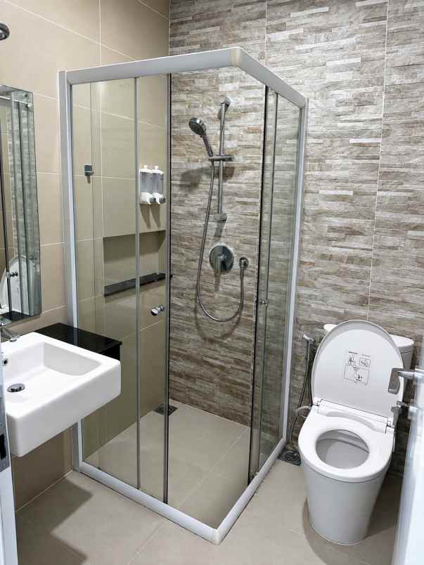 dijual rumah cluster eropa sedayu city