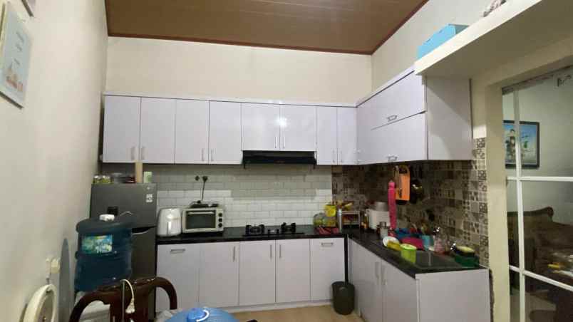 dijual rumah cluster grand armina
