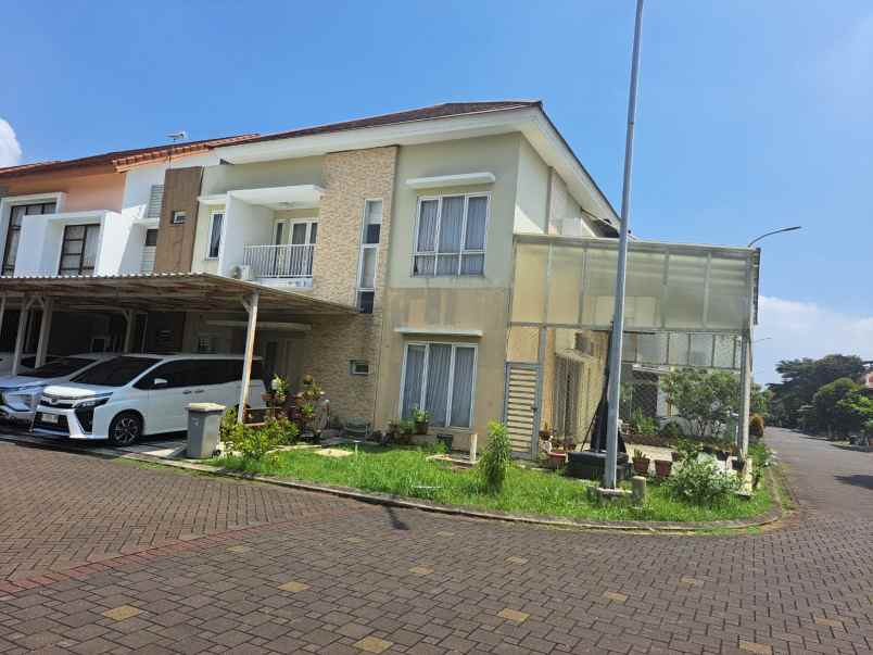 dijual rumah cluster lantana jgc