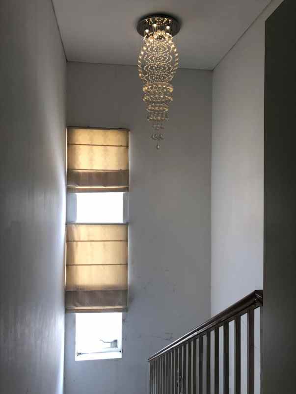 dijual rumah cluster lantana jgc
