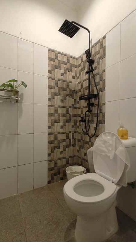 dijual rumah cluster manhattan mutiara