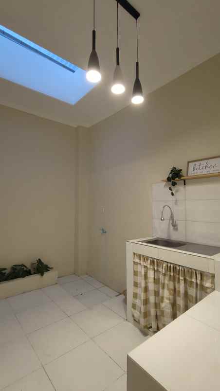 dijual rumah cluster manhattan mutiara