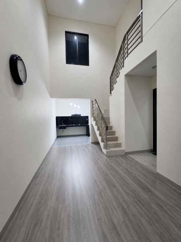 dijual rumah cluster shinano jakarta
