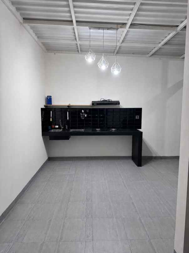 dijual rumah cluster shinano jakarta