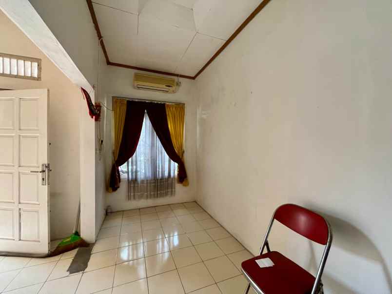 dijual rumah condongcatur