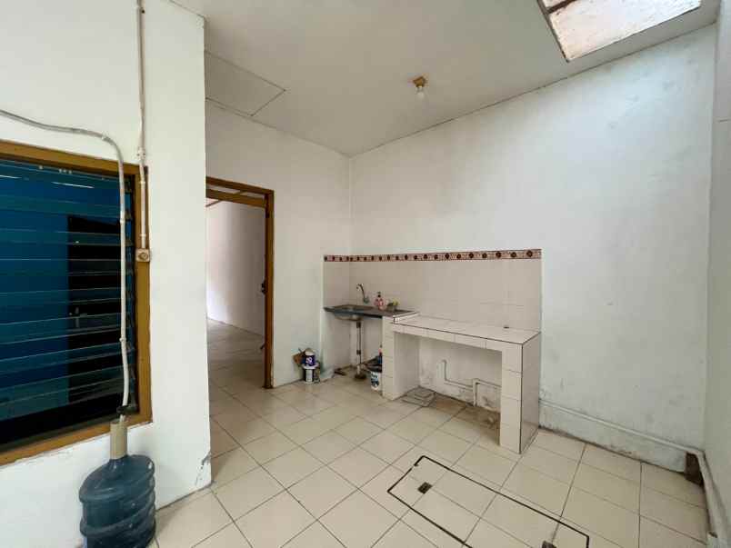 dijual rumah condongcatur