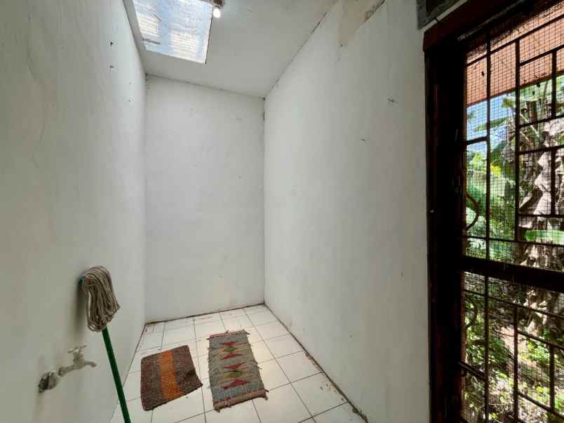 dijual rumah condongcatur