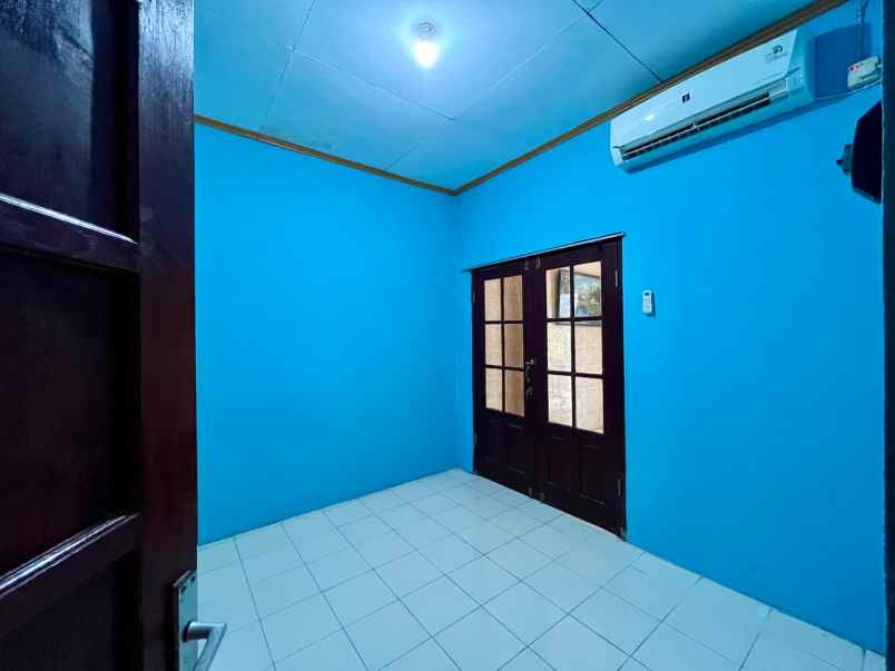 dijual rumah condongcatur