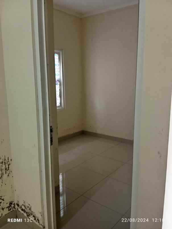 dijual rumah daarra residence