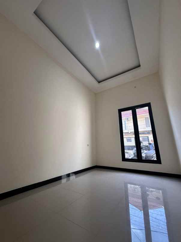 dijual rumah darmo indah timur