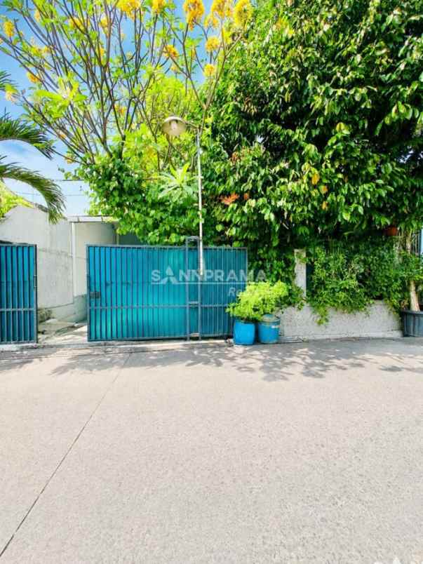 dijual rumah depok