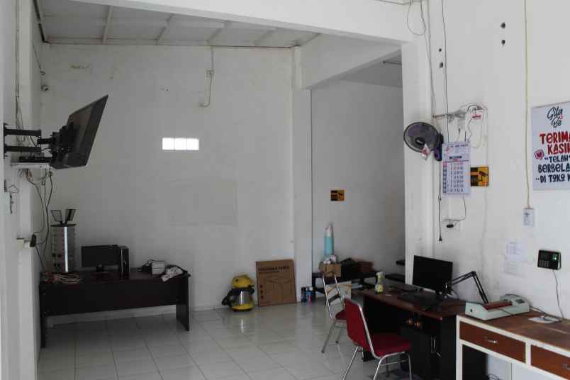 dijual rumah desa setail kec genteng