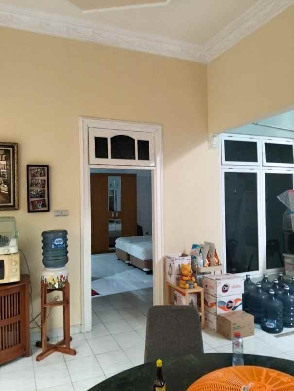 dijual rumah dharmahusada indah