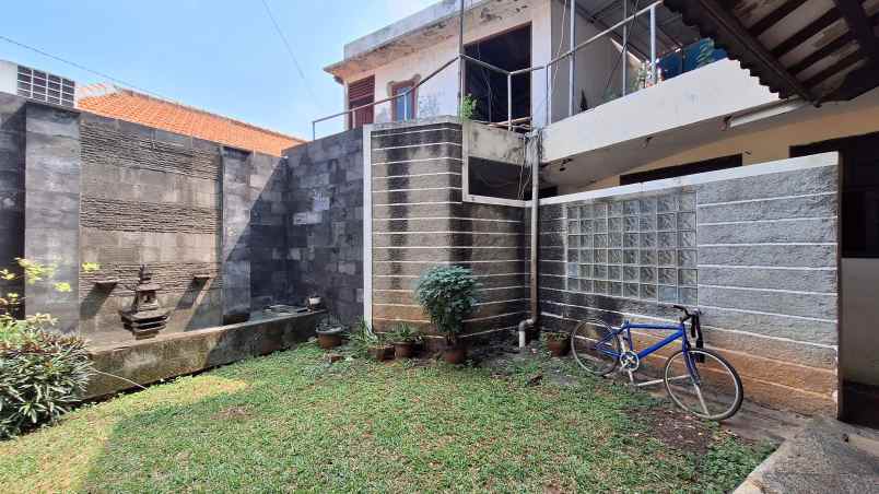 dijual rumah di area tebet
