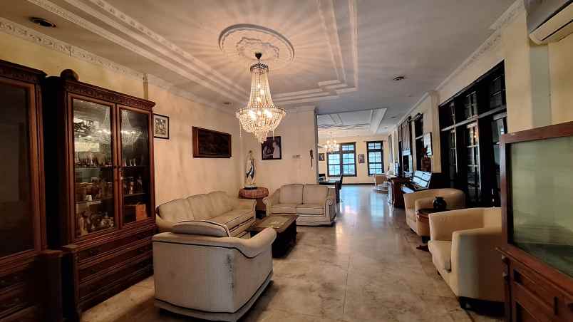 dijual rumah di area tebet